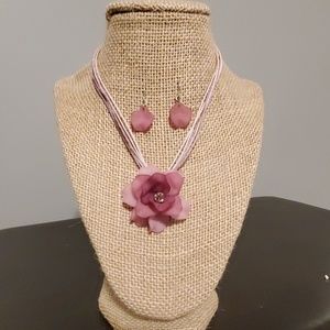 Necklace and earring set